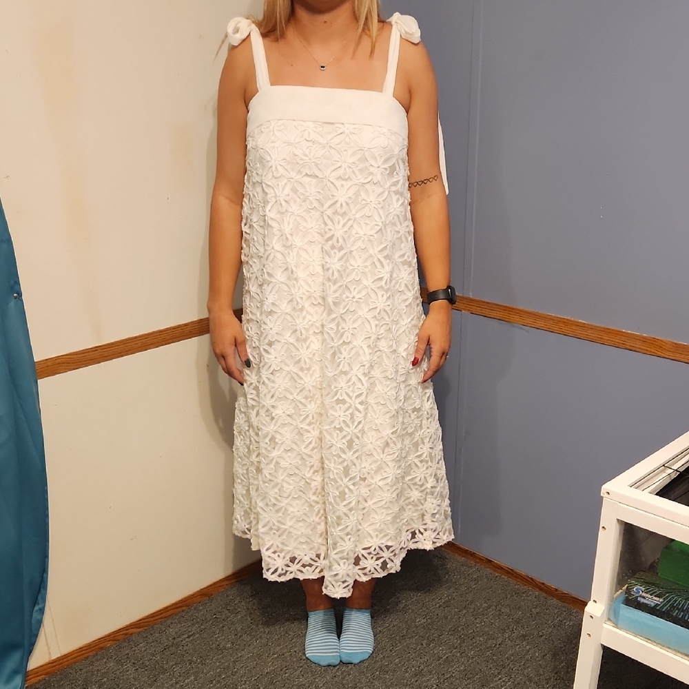 Lucy Paris White Floral Midi Dress